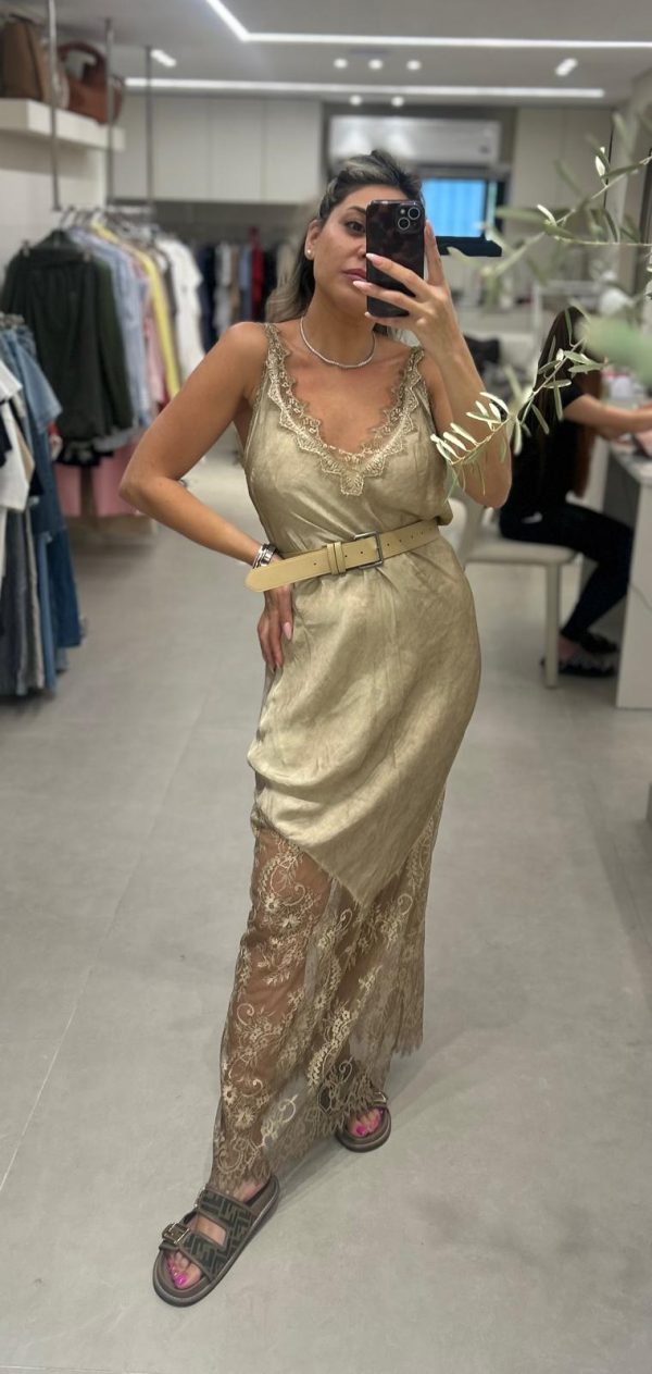 לצרף לשמלת מארי 1